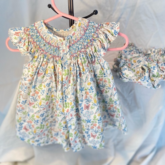 Gorgeous floral Los Encajeros two piece bloomer set. - Picture 4 of 5